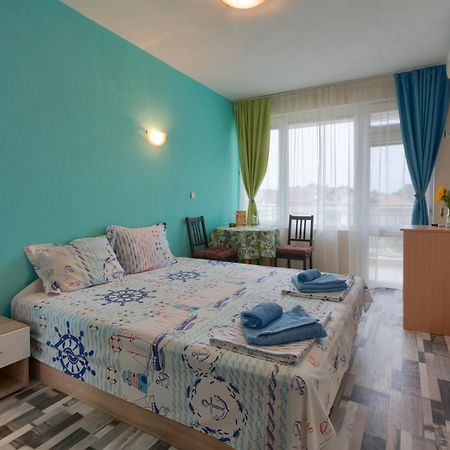 Kazlarov Guest House Kiten  Exterior foto