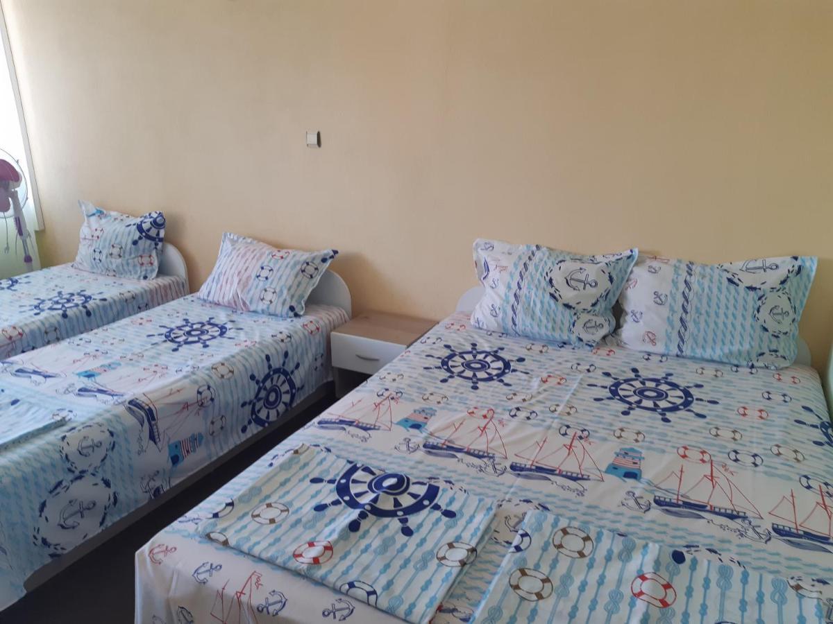 Kazlarov Guest House Kiten  Exterior foto